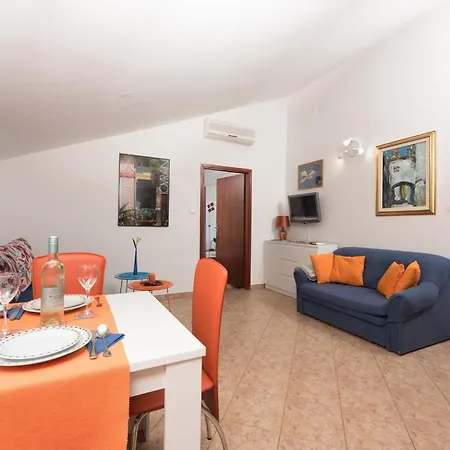 Apartman Zara *