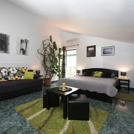 Zara Apartment *